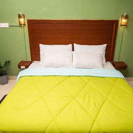 Royal Orbit Resort Агонда Екстериор снимка