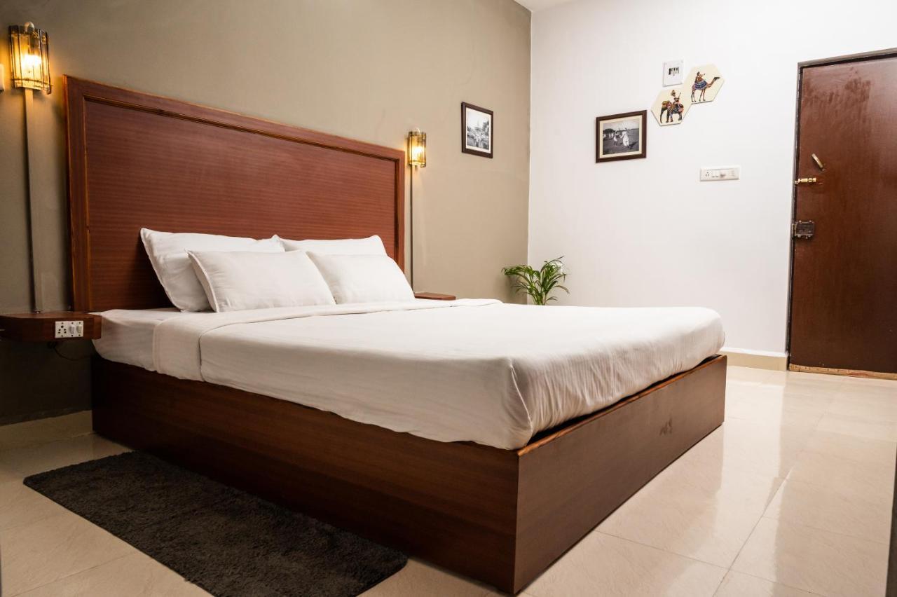 Royal Orbit Resort Агонда Екстериор снимка