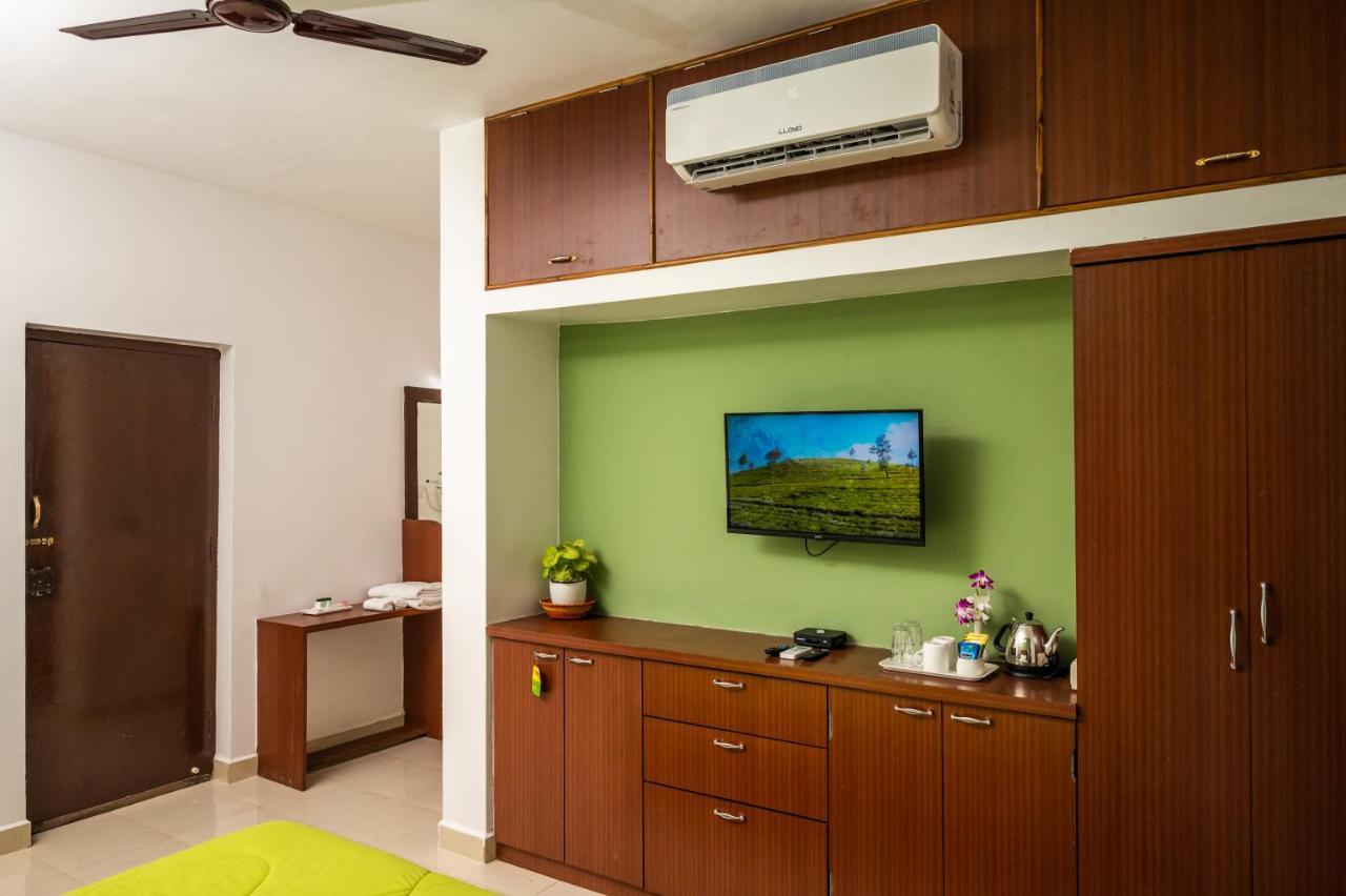 Royal Orbit Resort Агонда Екстериор снимка